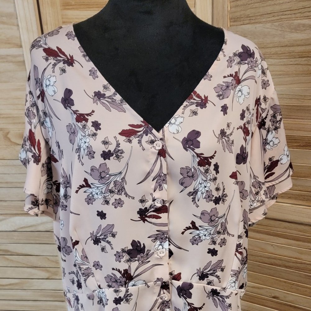 Elegant Floral Flutter Sleeve Top - Liz Claiborne